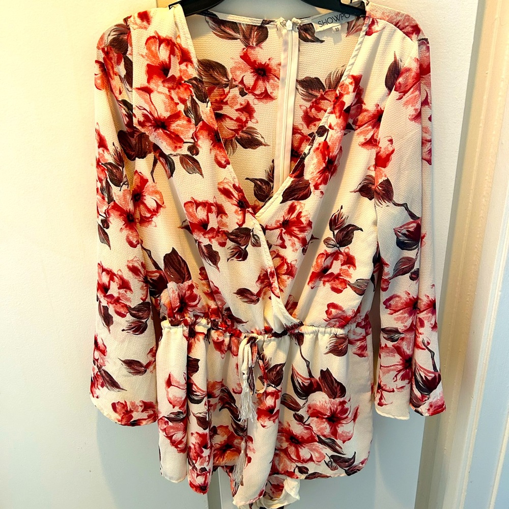 Showpo floral romper, size 10 / medium